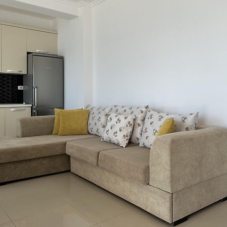 White Sea View Residence 2 Sarandë Buitenkant foto