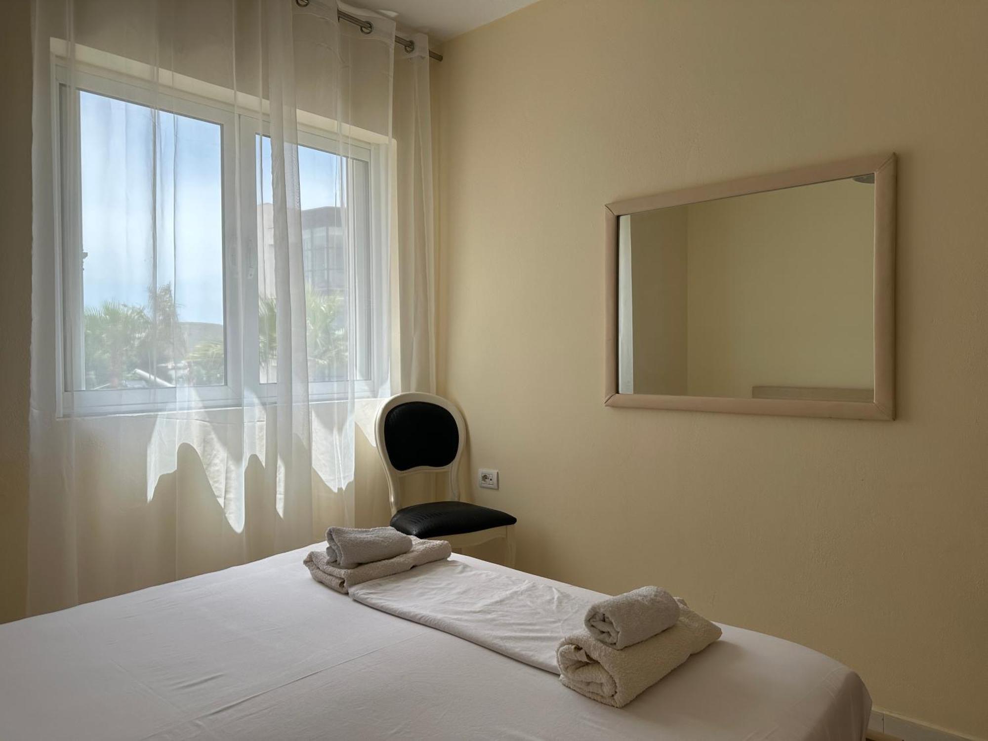 White Sea View Residence 2 Sarandë Buitenkant foto