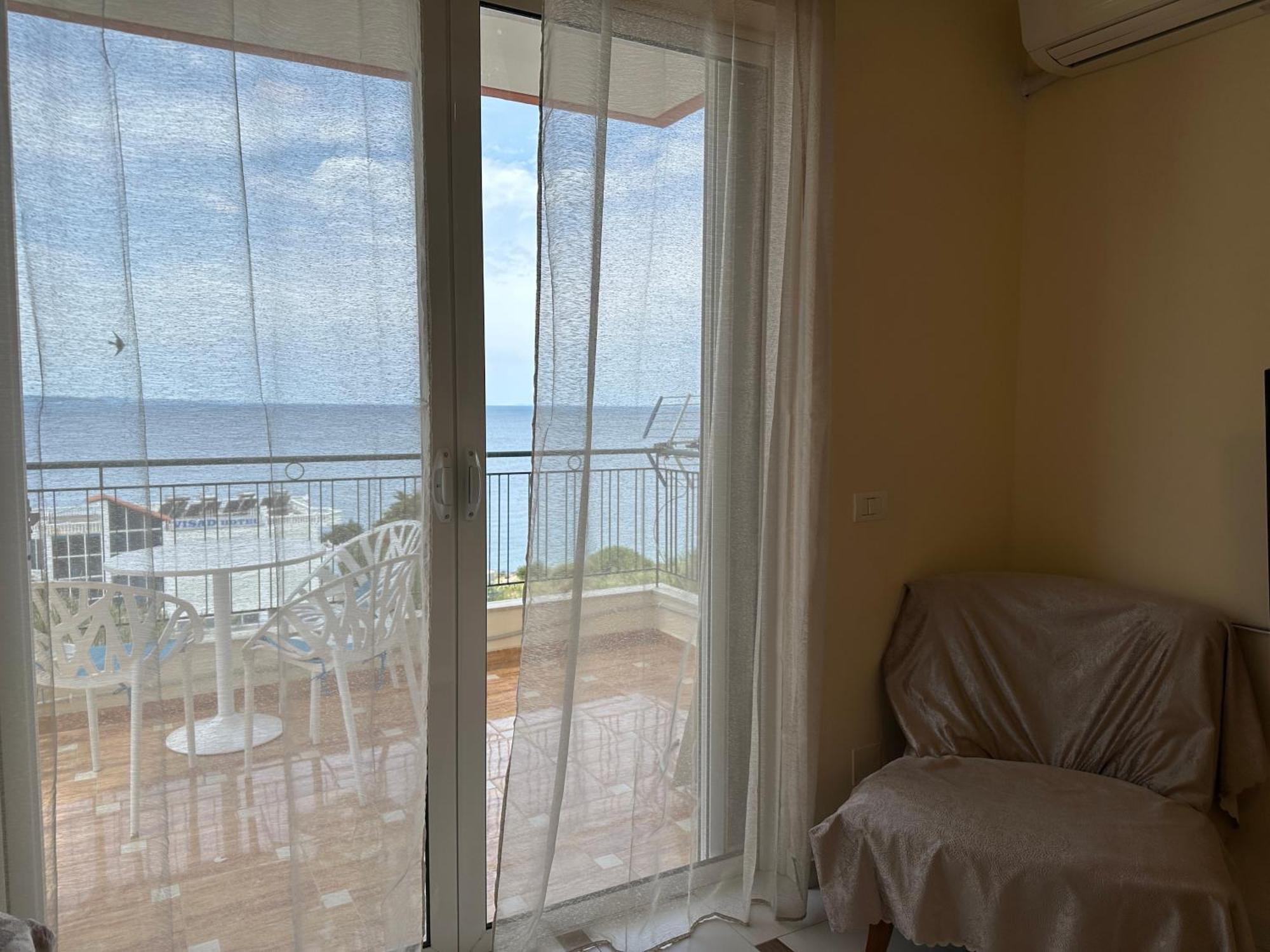 White Sea View Residence 2 Sarandë Buitenkant foto
